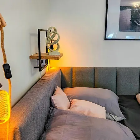A - Parken, Stilvoll, Modern & Cozy Im Zentrum Von Lejlighed *