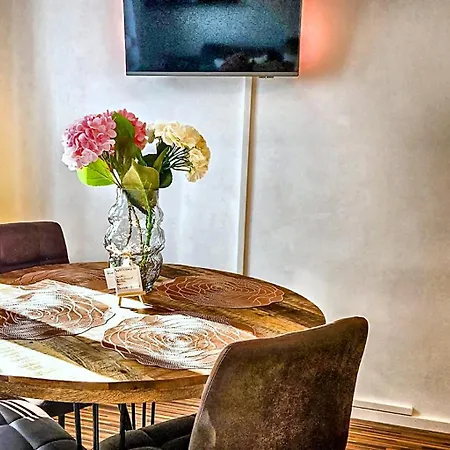 Apartment A - Parken, Stilvoll, Modern&cozy Im Zentrum Von